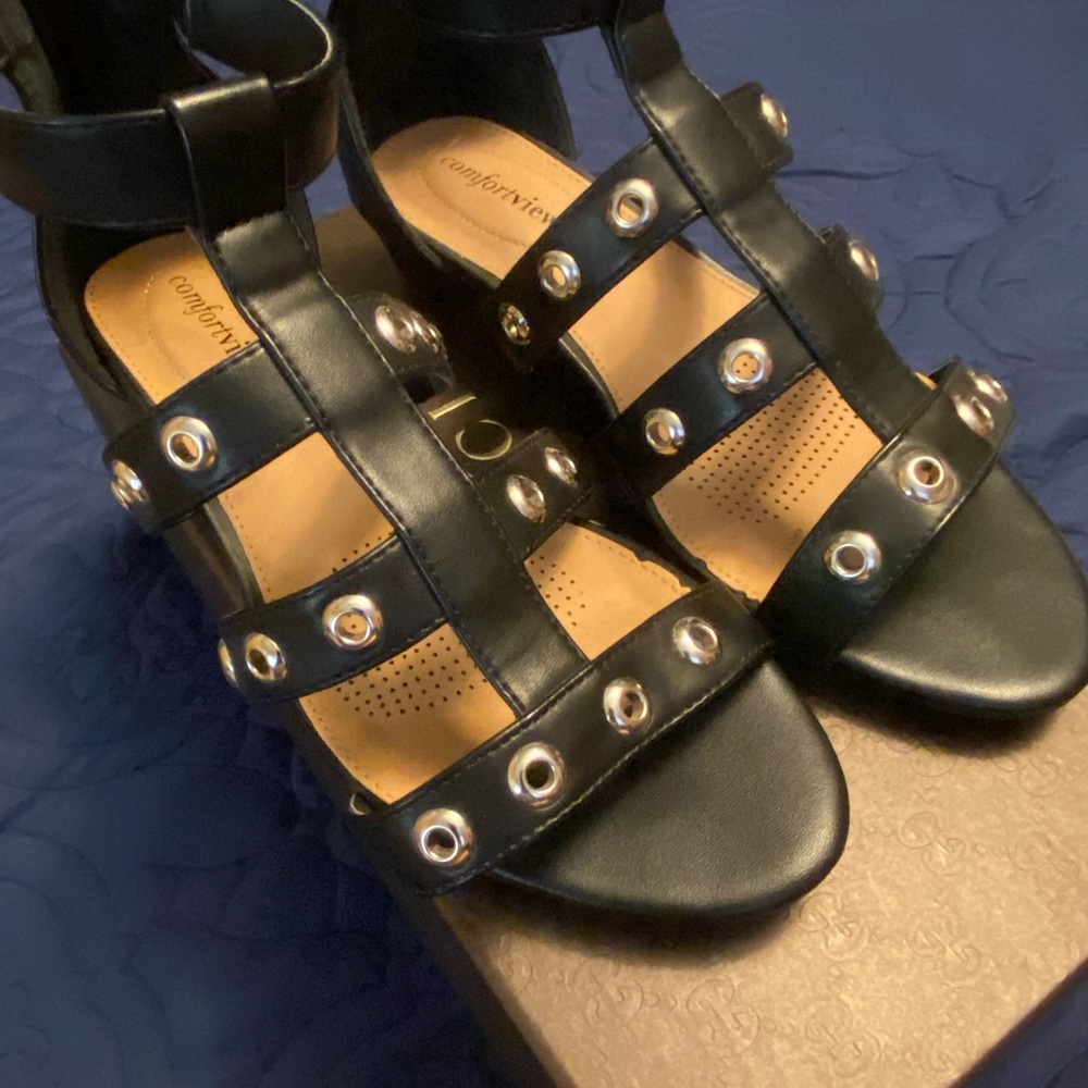 Comfortview Black Sandals with Studded Straps
